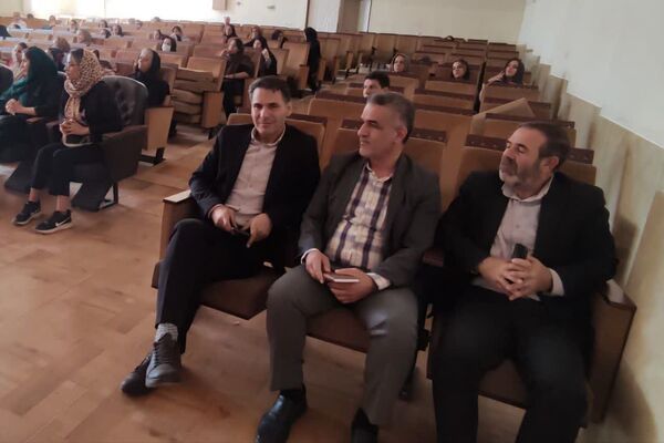 جلسه پیوند اولیا و مربیان در آموزشگاه معارف۶