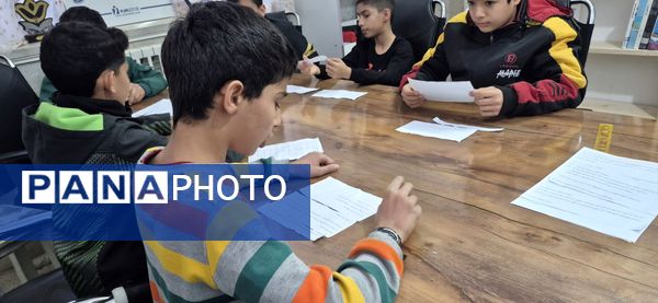 هم اندیشی انجمن خبرنگاری پسران کانون لقمان کاشمر