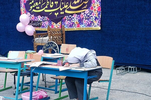 مراسمی به یاد شهدای میناب در رباط‌کریم