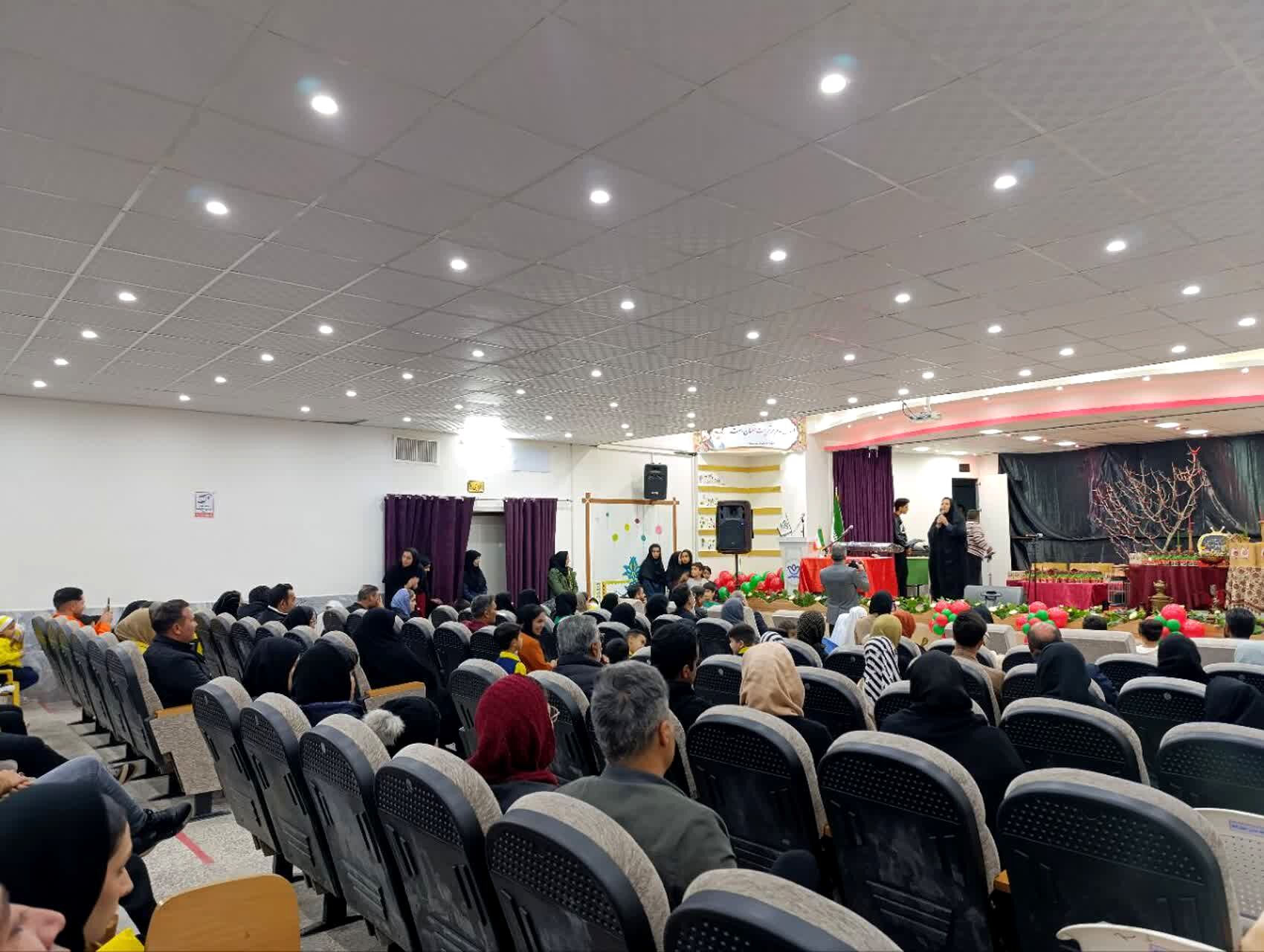 برگزاری جشن یلدا برای کودکان پیش دبستانی در خلیل آباد 