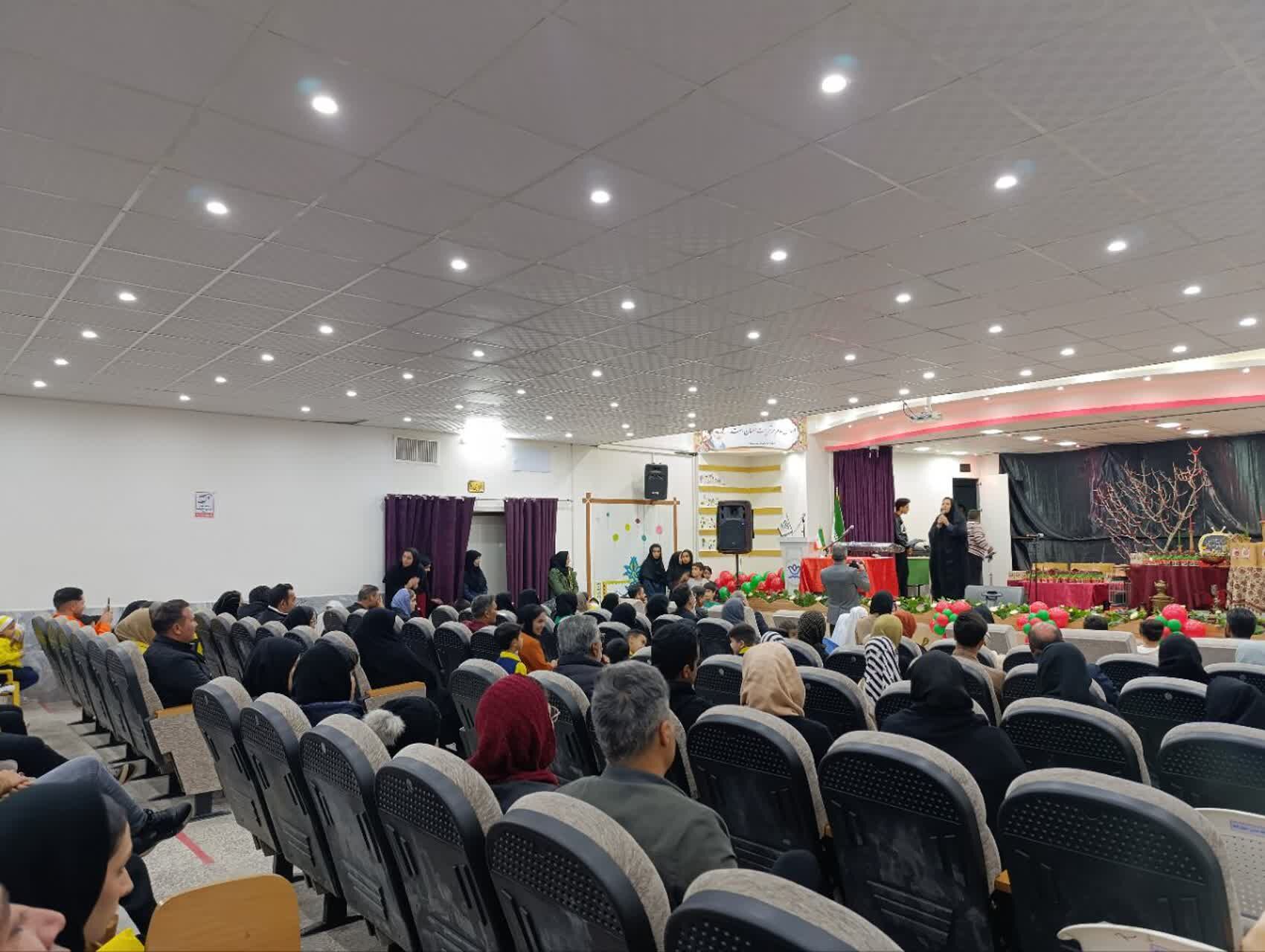 برگزاری جشن یلدا برای کودکان پیش دبستانی در خلیل آباد 