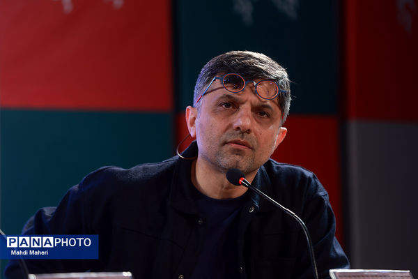 نشست نقد و بررسی فیلم «قمارباز» در چهل و چهارمین جشنواره ملی فیلم فجر