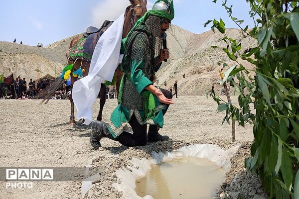 مراسم تعزیه خوانی امام حسین (ع) در روز عاشورای حسینی، شهر بار نیشابور