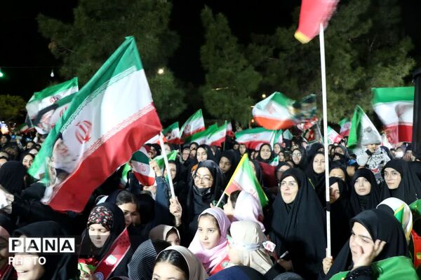 گرامیداشت چهلمین روز دانش آموزان شجره طیبه میناب در مشهد