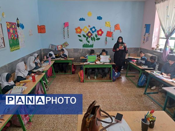 حضور کتابداران در مدارس روستاهای سملقان 