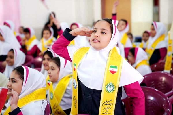 گزارش تصویری زنگ عاطفه‌ها اصفهان