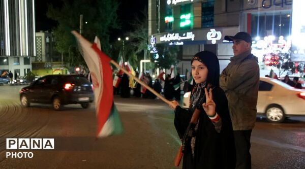 ایران حسین تا ابد پیروز است