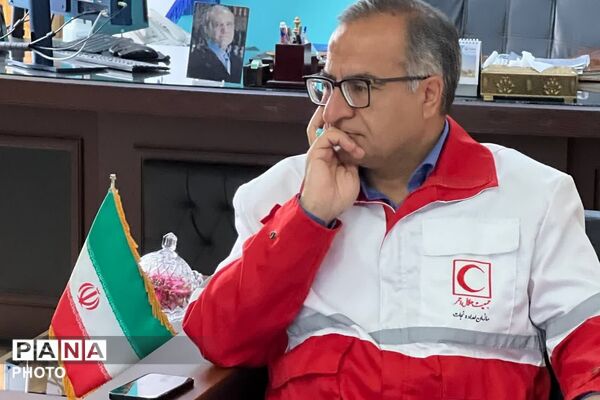 دیدار رئیس و کارکنان جمعیت هلال‌احمر شهرستان فیروزکوه با فرماندار