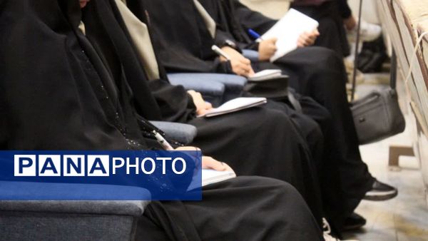 دوره آموزش خبر نویسی دختران ناحیه ۲ کرمان