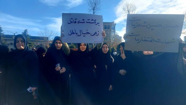 اجتماع بزرگ مدافعان ایران در تالش