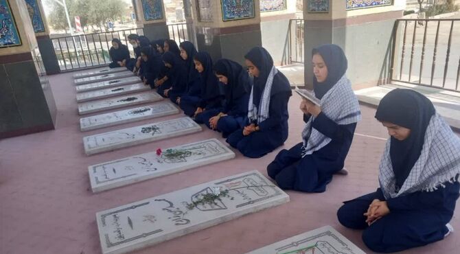 تجدید پیمان و قراری دخترانه با شهدا