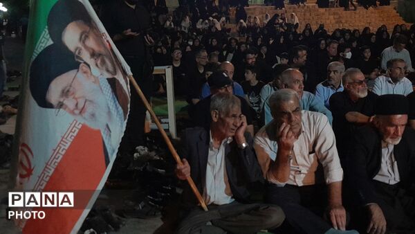 چلیچه؛ تجمعات شبانه در امتداد راه شهیدان