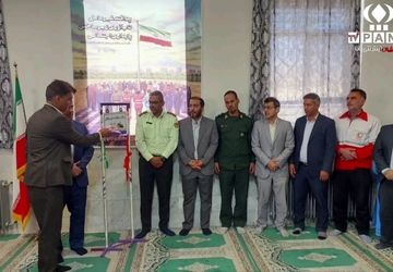 گرامیداشت هفته پدافند غیرعامل در دبیرستان صدرا مهریز 