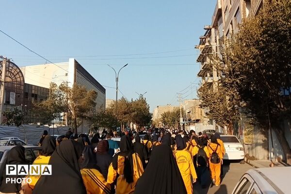گام‌هایی برای سلامتی و نشاط خانواده‌ها؛ پیاده‌روی خانوادگی در شهر قدس