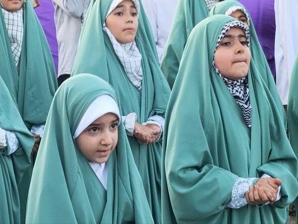 گوشه‌ای از راهپیمایی غدیر خونین در مشهد مقدس