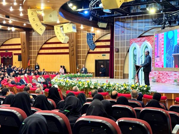 آیین اختتامیه اولین همایش مدار معلمی در آمل