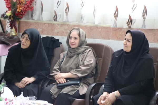 اجرای طرح خاطره سازان با حضور مدیر آموزش وپرورش شهرستان در آموزشگاه موسی صدر آشخانه