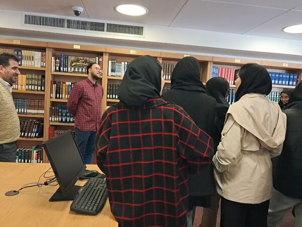  سفری فرهنگی دانش‌آموزان ملاردی به کتابخانه و موزه ملک