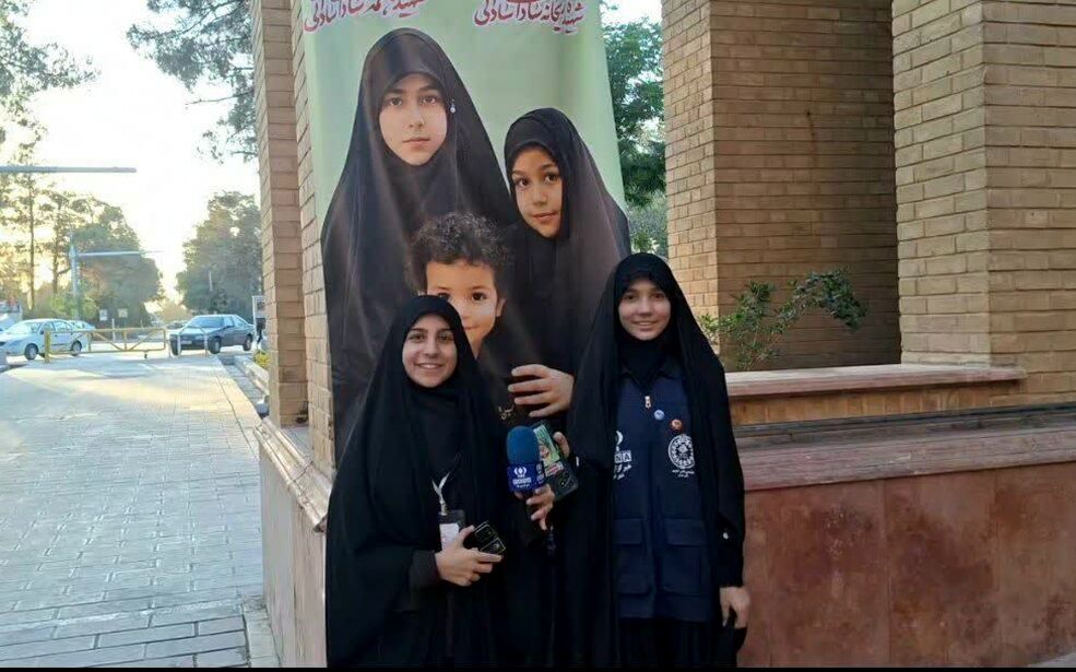 روایت ایثار و مقاومت به همت دانشگاه آزاد در گلزار شهدا 