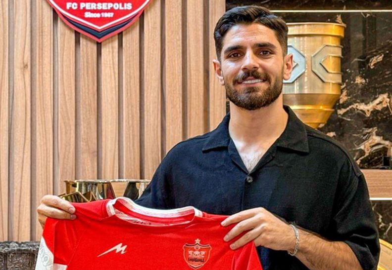 قرارداد محمد عمری با پرسپولیس تمدید شد