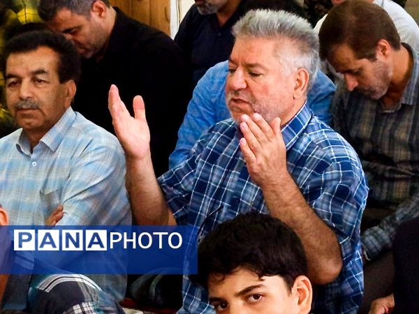 نماز جمعه ای با رنگ خون شهید در کاشمر