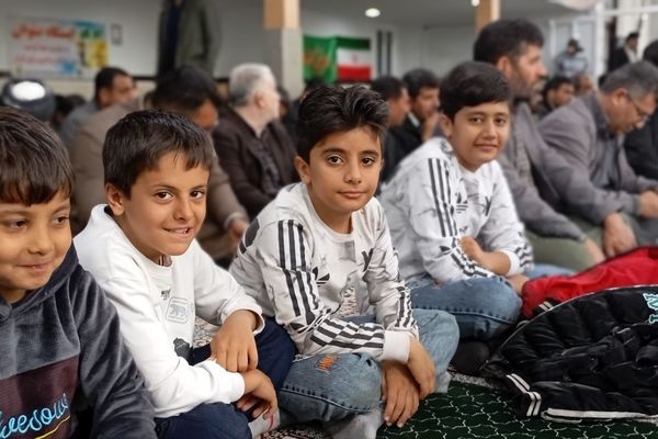 دهه کرامت در دهگلان؛ تجلیل از ایثار، تجدید پیمان با شهادت