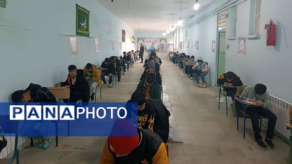 برگزاری امتحانات نوبت اول در دبیرستان خوارزمی نورآباد