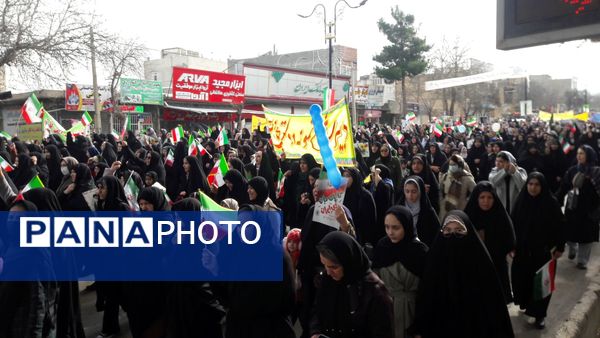 گلستانی از غرور در سملقان؛ موج حضور مردم در جشن انقلاب