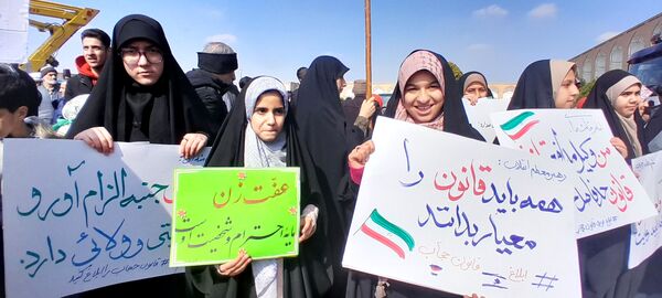 حضور پرشور مردم اصفهانی در راهپیمایی ۲۲بهمن 