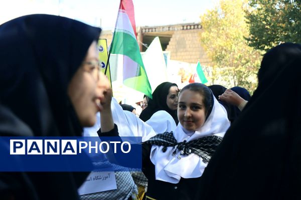 ۱۳ آبان از قاب مردم!