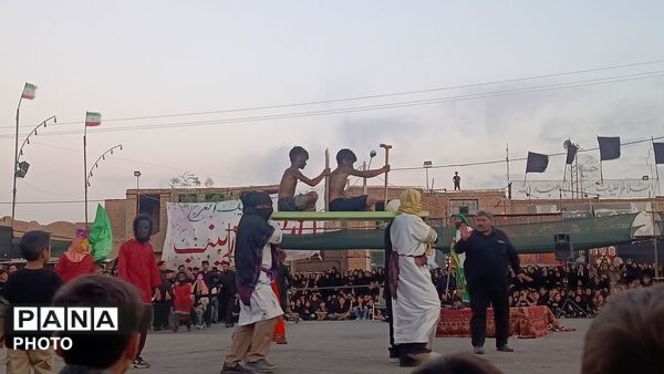 طنین فریاد «هل من ناصر» در میدان تعزیه