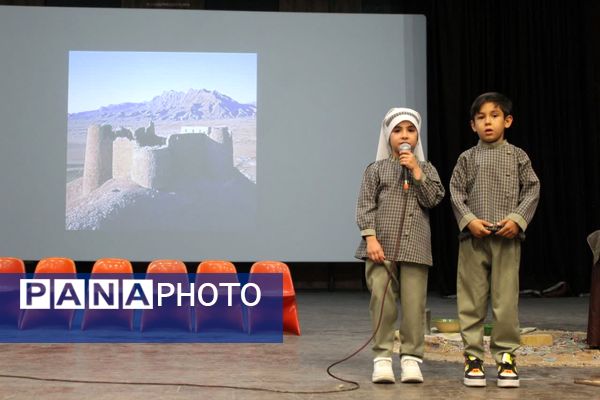 جشنواره هویت ملی اسلامی کودکستان‌های شهرستان گرمه