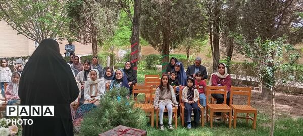 دختران یزدی، مهمانان ویژه جشن کانون پرورش فکری کودکان و نوجوانان