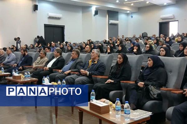 برگزاری جلسه ی پیوند انجمن اولیا ومربیان در اسلامشهر