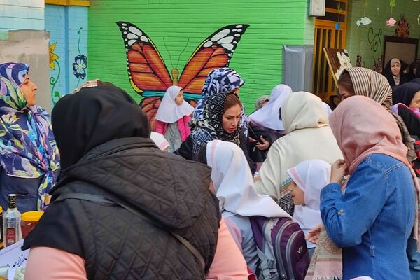 برگزاری «پویش مهربانی» در مدارس ناحیه 2 شهرری 