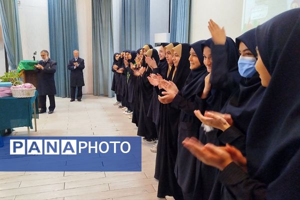 افتتاحیه طرح مصباح الهدی و جشن میلاد حضرت زینب(س) دبیرستان ریحانه النبی باقرشهر 