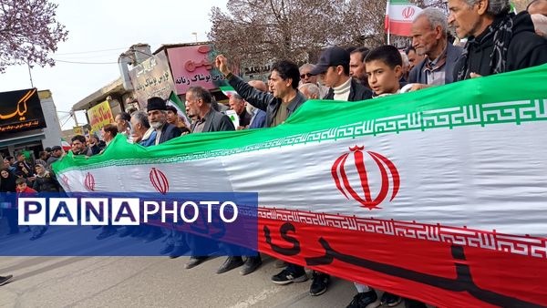 راهپیمایی یوم الله ۲۲ بهمن ماه امسال پررنگ تر از همیشه در شهر نیشابور 