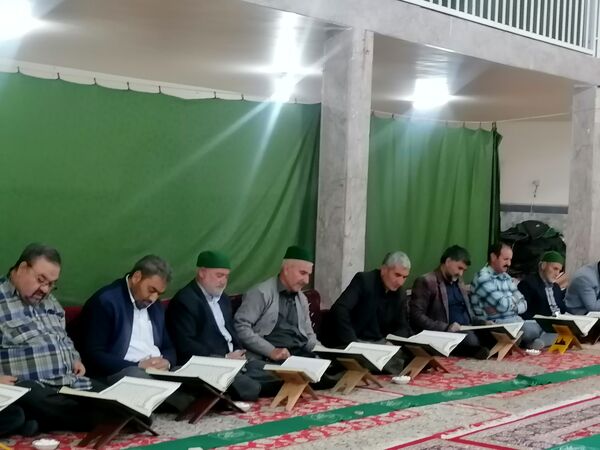 محفل انس با قرآن کریم در مسجد جامع شهر بار نیشابور 