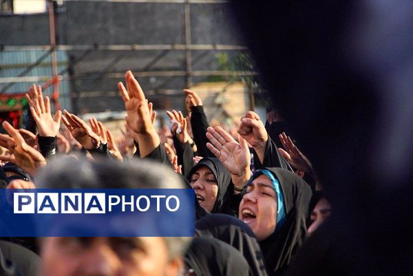 اجتماع مردم مشهد در فراق سید الشهدای خدمت 