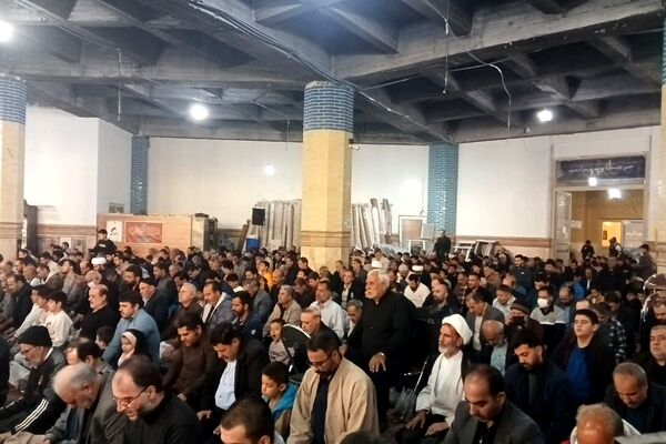 حضور شهید گمنام، حال‌وهوای نماز جمعه را متحول کرد
