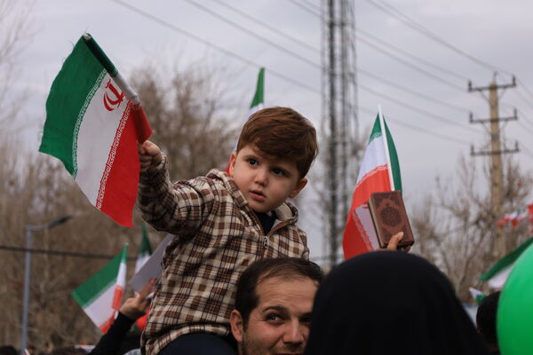 راهپیمایی ۲۲ بهمن در کرج 