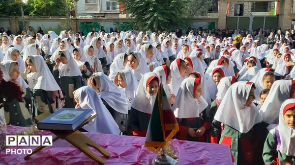 جشن باشکوه آغاز سال تحصیلی در مدرسه صالحه 