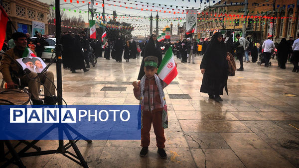 شکوه عشق و ارادت مردم به وطن