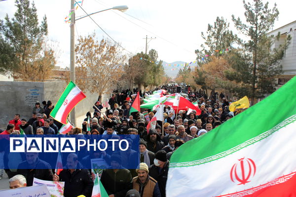 حضور گرم مردم شهر درق در راهپیمایی ۲۲ بهمن 