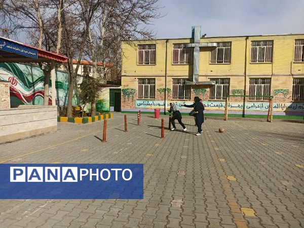 مسابقات ورزشی پدر دختری به مناسبت روز پدر