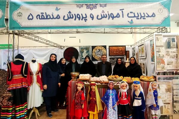 حضور پررنگ هنرستان‌های منطقه پنج تهران در نمایشگاه کارنمای تحول هنرستان‌های شهر تهران