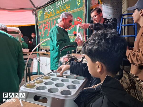 خدمات رسانی موکب های مردمی حسینه فضل نیشابور