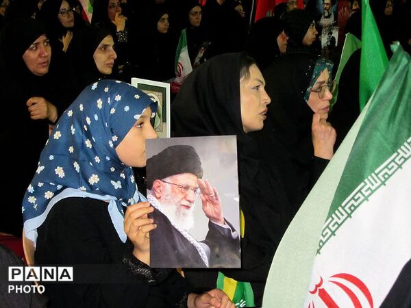 مراسم گرامیداشت آقای شهید ایران و یادبود شهدای شهرستان فلاورجان در اردوگاه شهید بهشتی اصفهان