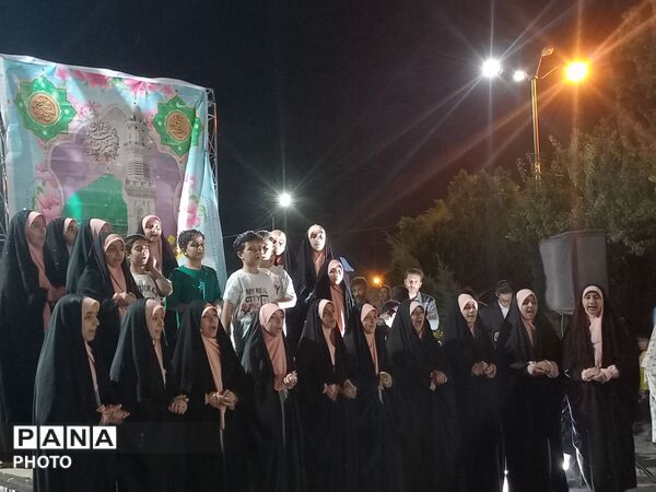 عطر وحدت در پارک شهید گمنام؛ تجلی مهربانی در شب میلاد نبی (ص) و امام صادق (ع)