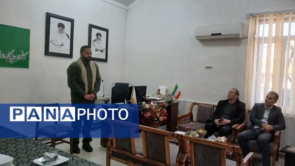 نشست بیان خاطرات و روایات در محمودآباد 